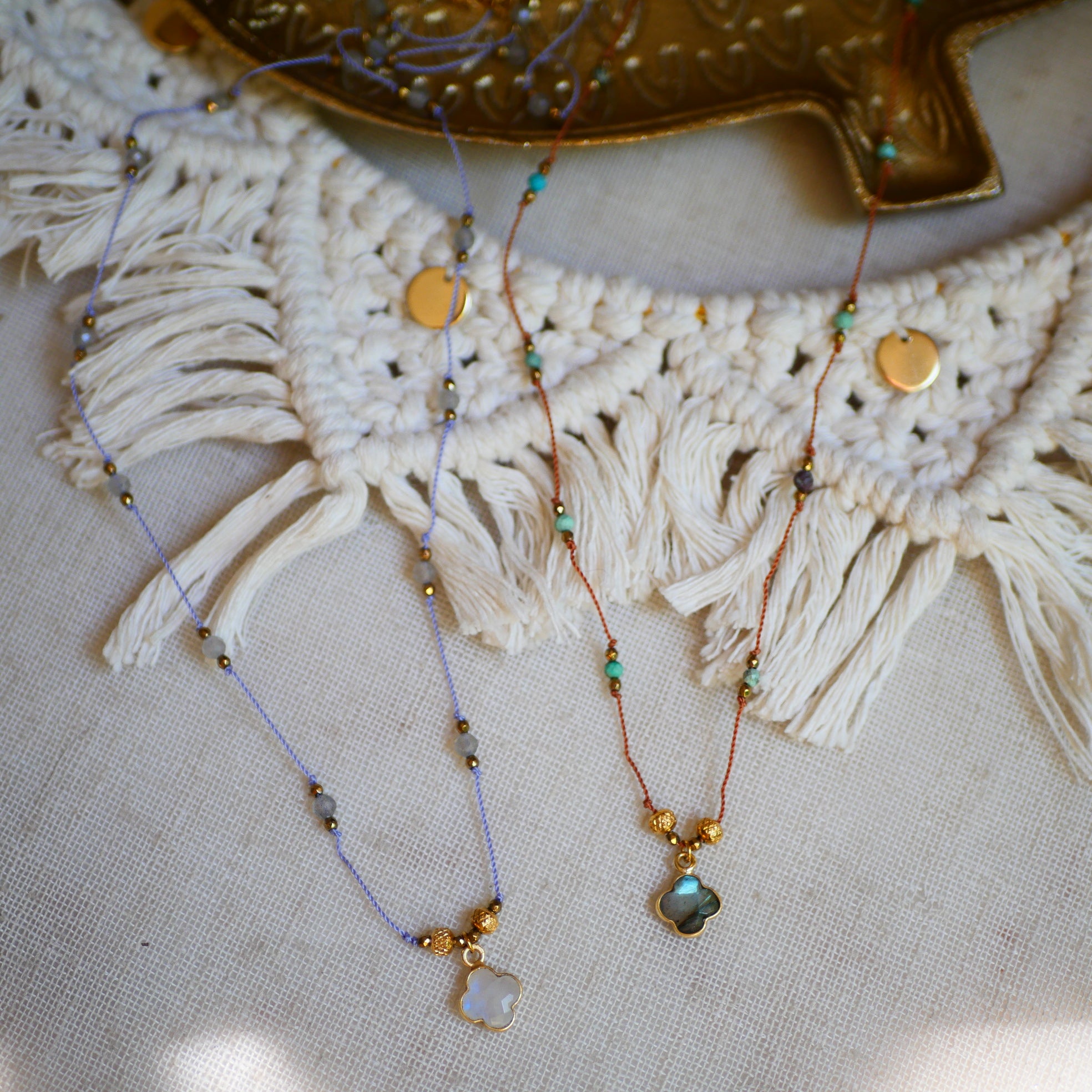 collier long cordon labradorite pierre de lune