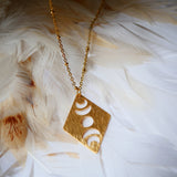 Collier ALOK Cycles Lunaires - Symbolisme et Connexion Spirituelle