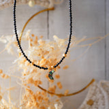Collier Lune Shyamaa Spinelle ou Amethyste
