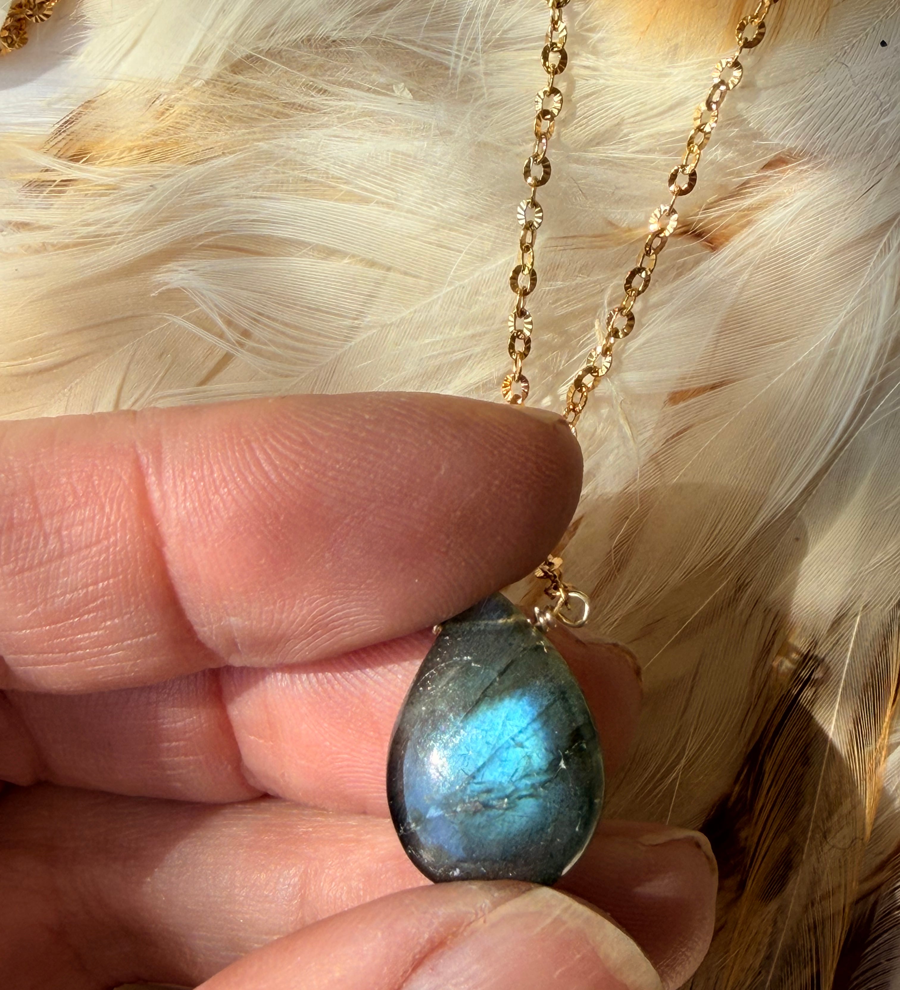 Collier Nora Labradorite ou Pierre de lune arc-en-ciel  - Parfaites Imparfaites