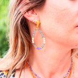 Boucles d’oreilles LEELA en labradorite, nacre & tanzanite – Douceur et élévation spirituelle