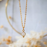 Collier Anita - pierre de lune arc en ciel