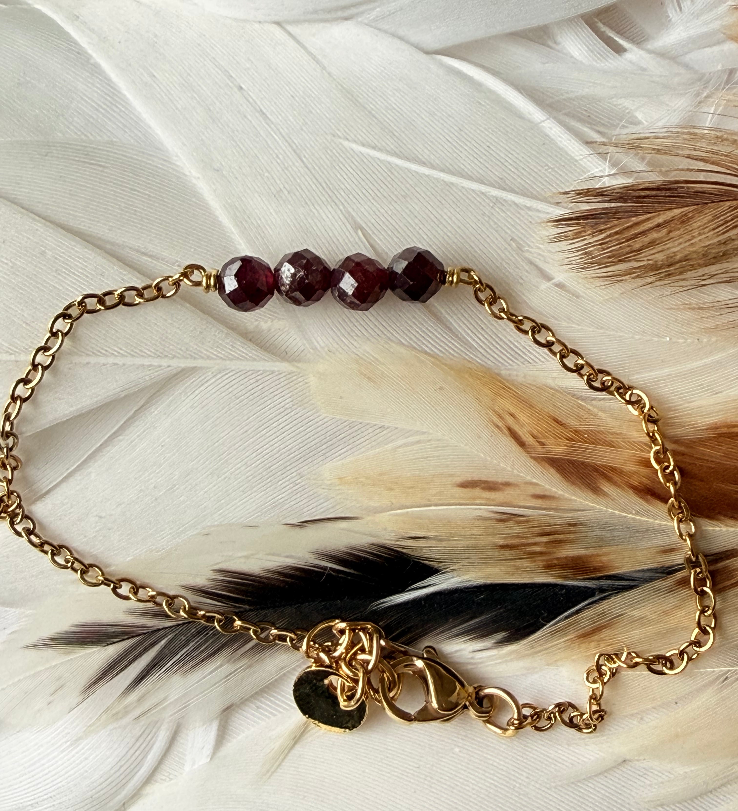 Bracelet Camille Grenat Ou Labradorite  - Parfaites Imparfaites