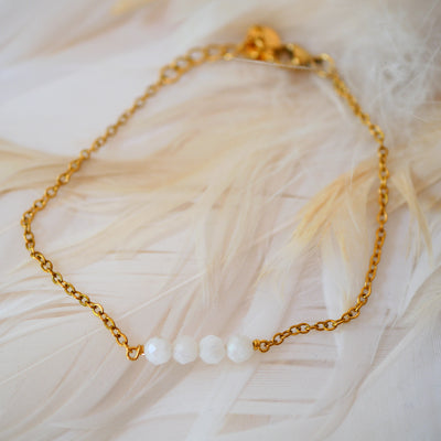 Bracelet Camille pierre de lune arc-en-ciel lithothérapie intuition féminin sacré Ginandger
