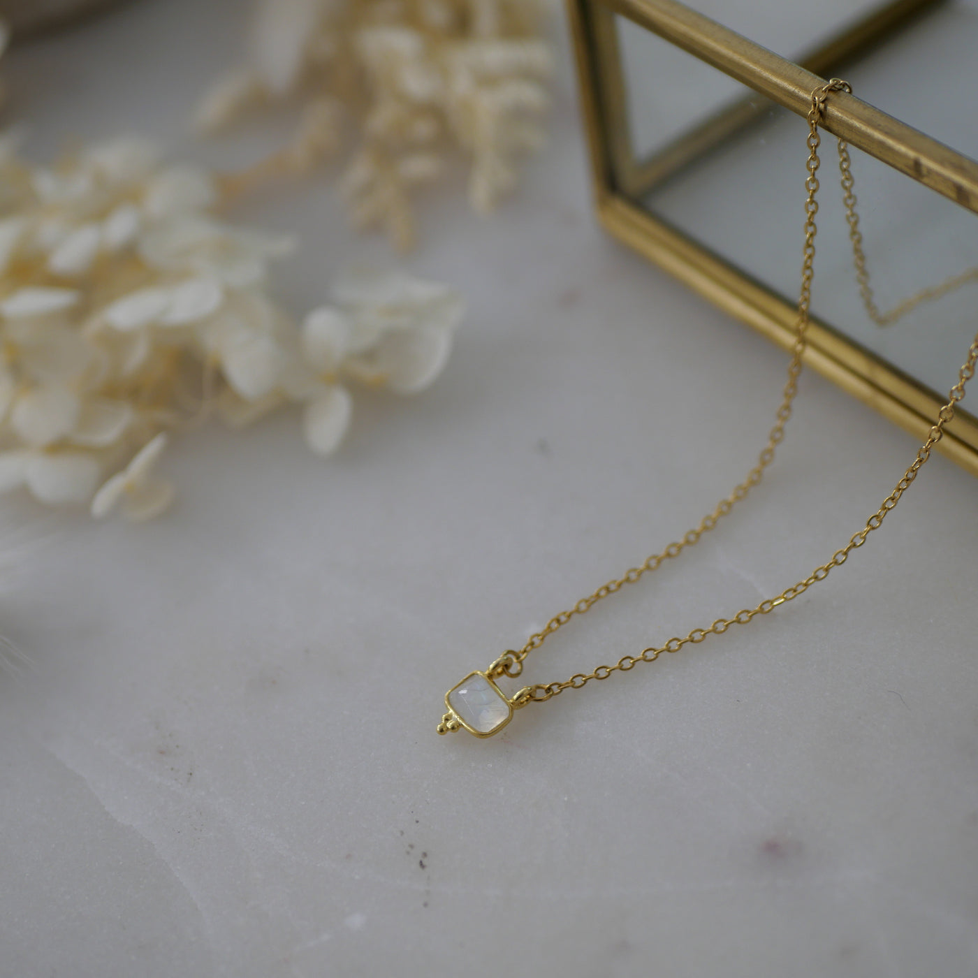 Collier Kalpana pierre au choix