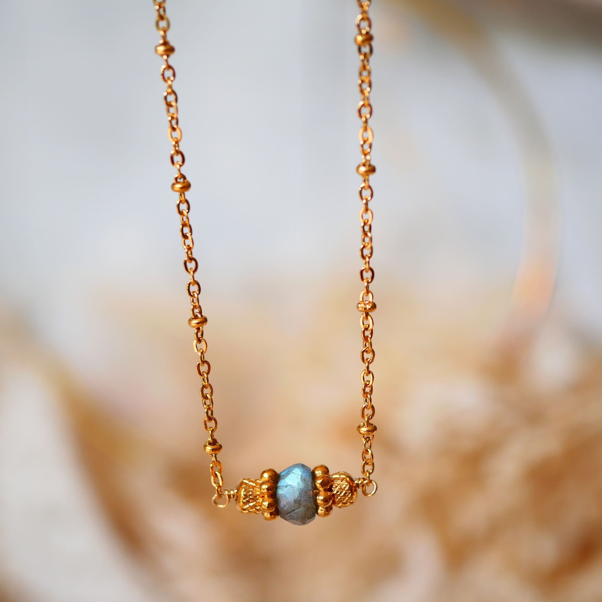 Collier Mohini labradorite lithothérapie protection clarté spiritualité Ginandger