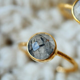 Bague réglable Lavanya Pierre au choix
