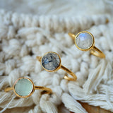 Bague réglable Lavanya Pierre au choix