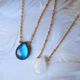 Collier Nora Éclat Céleste – Labradorite ou Pierre de Lune arc-en-ciel