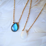 Collier Nora Éclat Céleste – Labradorite ou Pierre de Lune arc-en-ciel