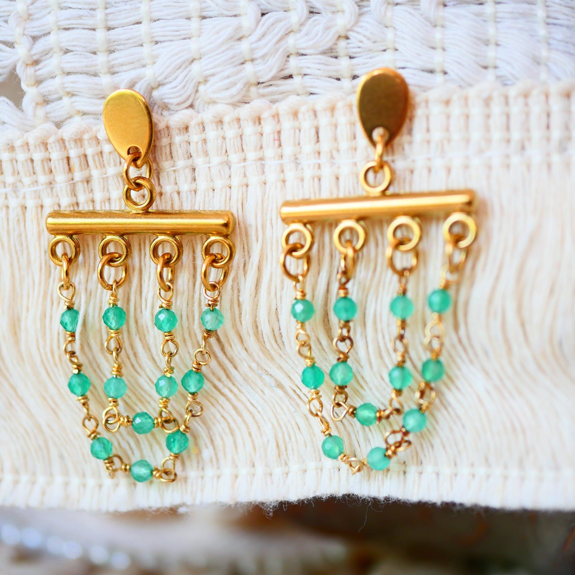 Boucles d'oreilles Aranya en onyx vert naturel — bijou pierre naturelle artisanal Ginandger
