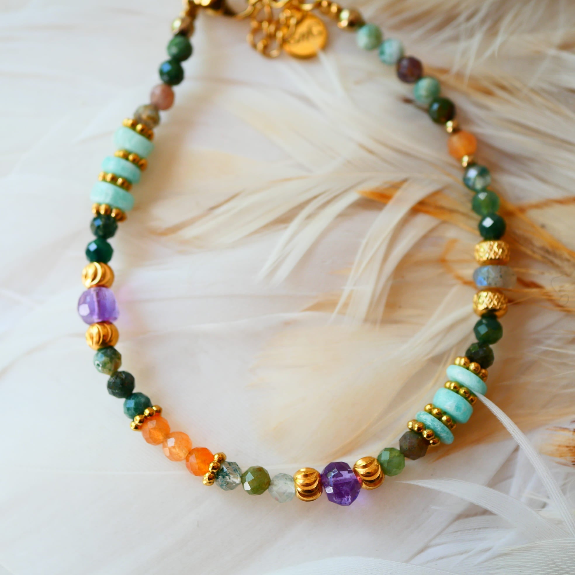 Bracelet Utsav multipierre — bijou pierre naturelle joie et célébration Ginandger
