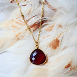 Collier Justine – pendentif grenat naturel solitaire, bijou lithothérapie passion Ginandger
