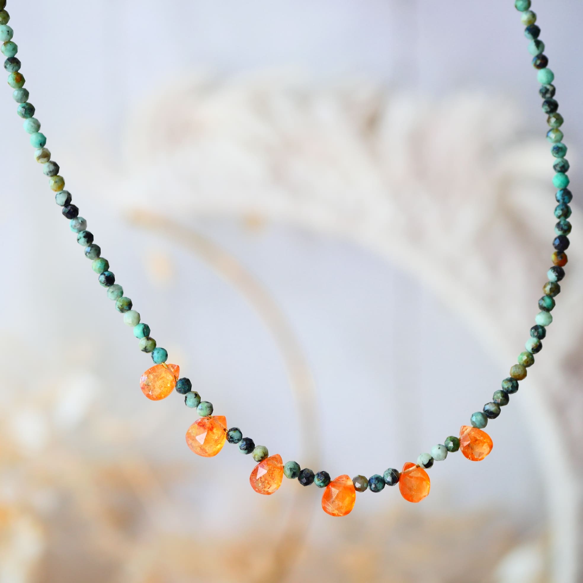 Collier Jwala turquoise focus – bijou lithothérapie acier inoxydable fait main à Paris Ginandger
