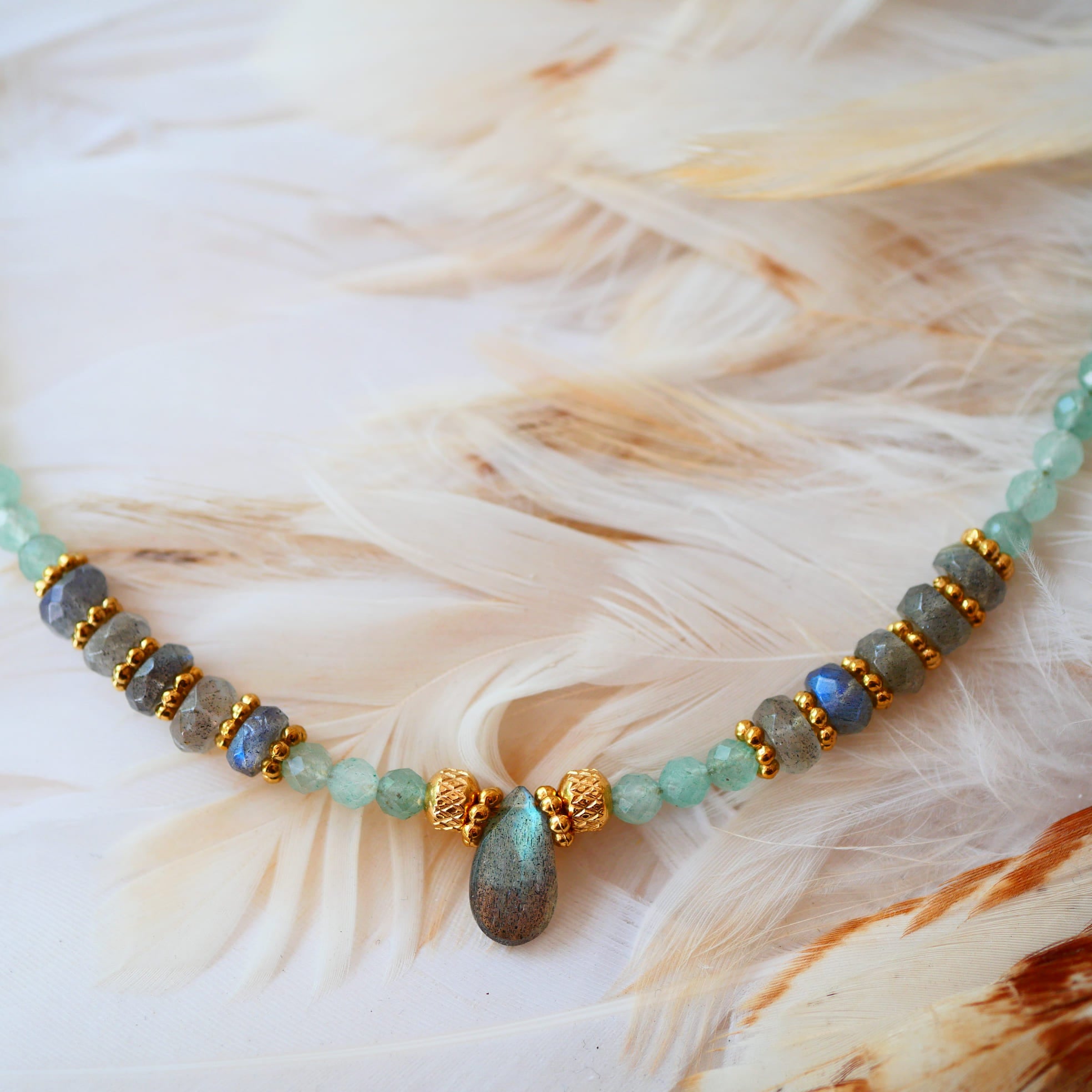 Collier Prana – aventurine vitalité et labradorite intuition, bijou lithothérapie Ginandger
