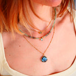 Collier Prana porté au cou – aventurine et labradorite, bijou intention Ginandger Paris
