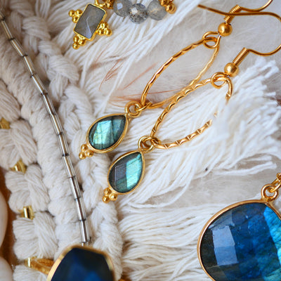 Boucles d'oreilles Maniac labradorite lithothérapie protection intuition Ginandger
