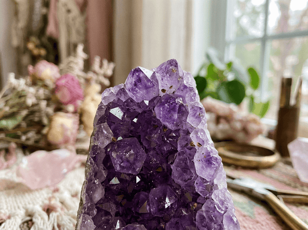 Amethyst: Eigenschaften, Vorteile und Schmuck
