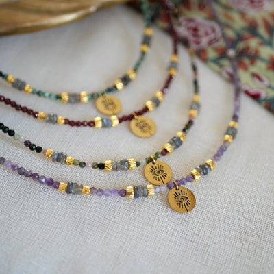 Collier Sia pierre au choix